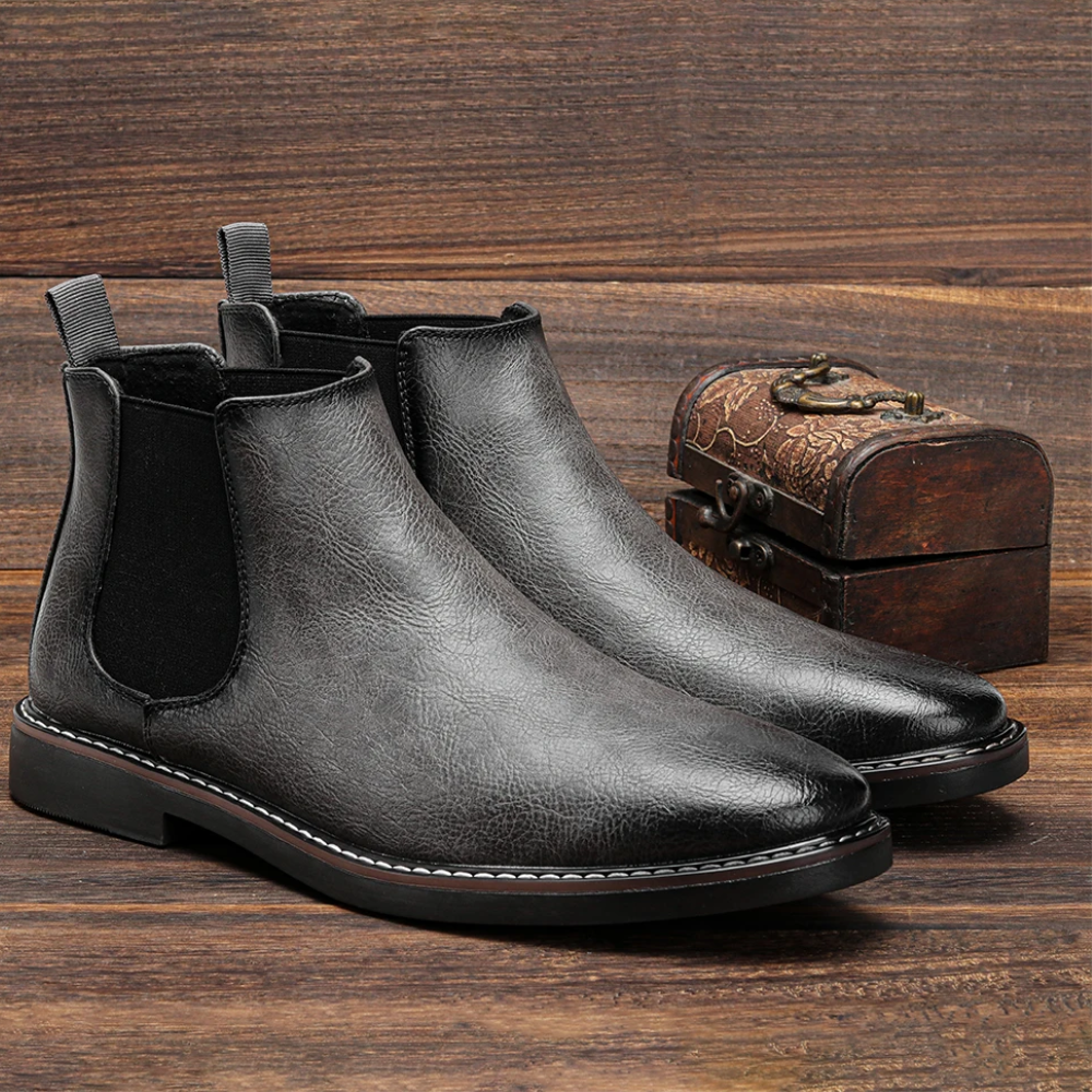 Bravonn - Chelsea Boots Heren met Glanzende Afwerking en Elastische Zijkanten