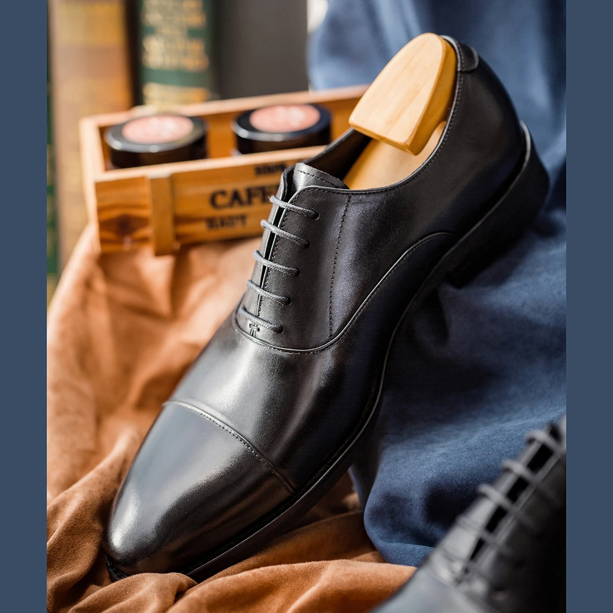 Tenholm - Nette Heren Schoenen van Leer met Cap Toe en Elegant Ontwerp