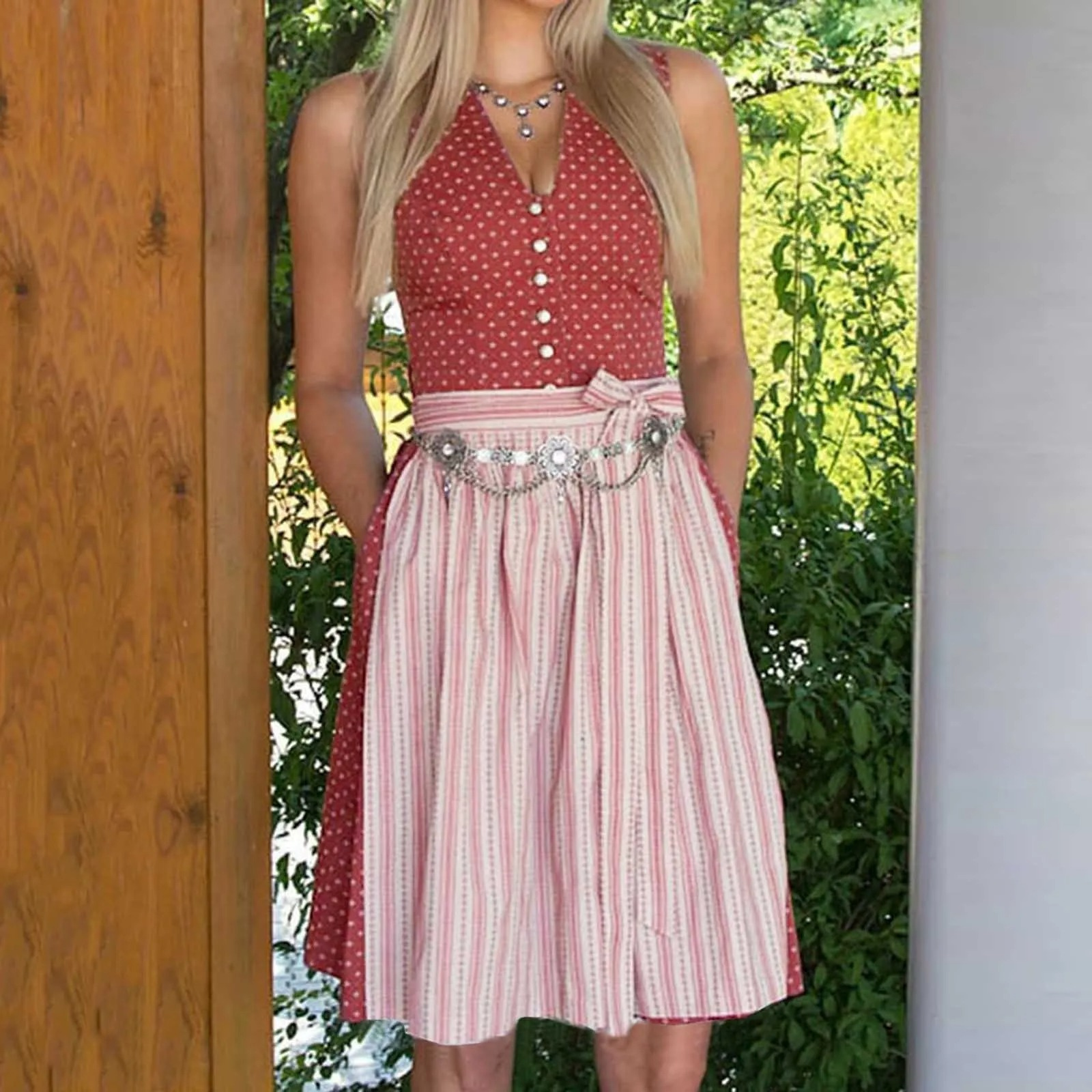 Lindren - Dirndl Dames Feestjurk met V-Hals, Schort en Knoopdetail