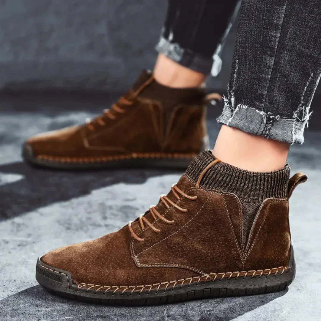 BootNow - Heren Hoge Suède Sneakers met Gebreide Enkelmanchet en Stiksel Details