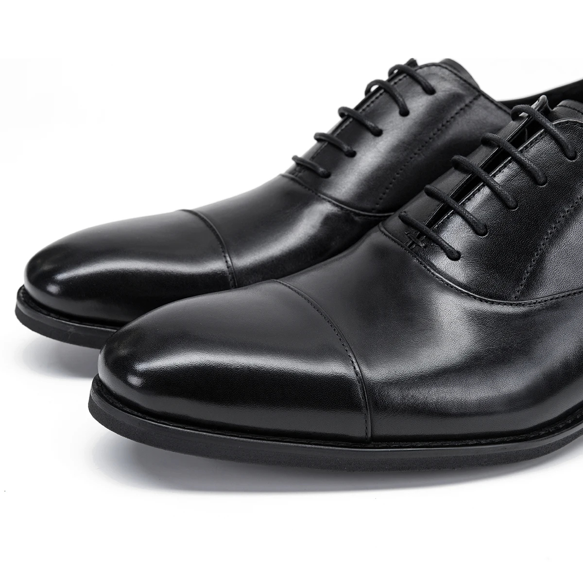 Tenholm - Nette Heren Schoenen van Leer met Cap Toe en Elegant Ontwerp