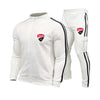 Afbeelding laden in Galerijviewer, James™ Sport stijl logo print wit shirt zwart gestreepte broek Heren trainingspak